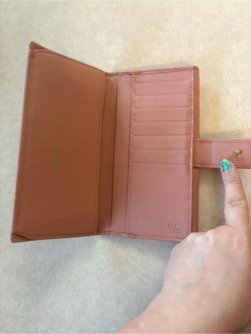 Gucci Blush Pink Embossed GG Leather Wallet - Picture 7 of 10